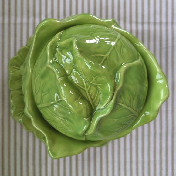 Cabbage ware lettuce ware soup tureen and platter 3 pieces - Picture 2 of 5